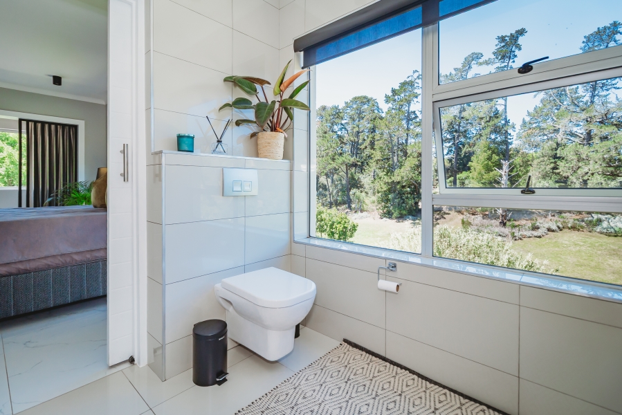 5 Bedroom Property for Sale in Heather Park Western Cape